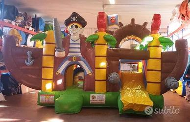 Gioco gonfiabile usato per bambini