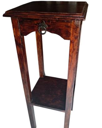 Tavolino Alto in Legno Massello con Ripiano.