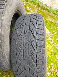 Dacia Duster - Gomme Invernali 215/65 R16 102H