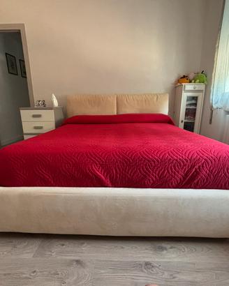 Letto matrimoniale