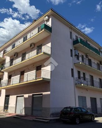 5 LOCALI A RIPOSTO