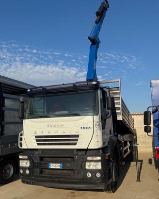 Iveco Stralis 270 gru + ribaltabile