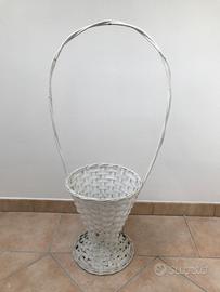 Cesto bianco in vimini