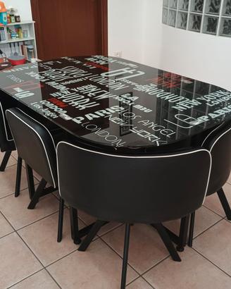 Tavolo in vetro e acciaio stile industrial