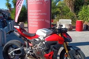 Ducati Streetfighter V4 S