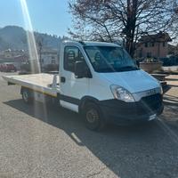 Iveco daily carroattrezzi