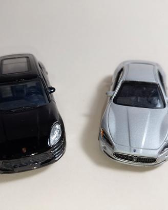Maserati Gran Turismo + Porsche Macan 1/43 Burago 