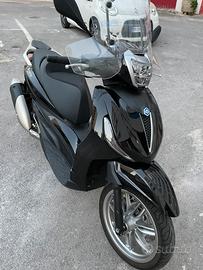 Piaggio Beverly 300 hpe