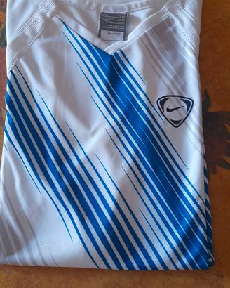 T shirt originale nike mai indossata