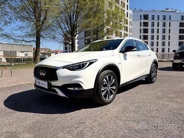 Infiniti QX30 2.2d Premium awd dct