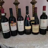 BOTTIGLIE DI VINO PER AMATORE O ESPOSIZIONE