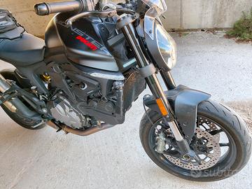 ducati Monster 937