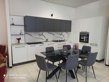 Cucina Arrex mod.Loft 2.2 e Twin in esposizione 