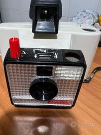 Polaroid vintage swinger model 20