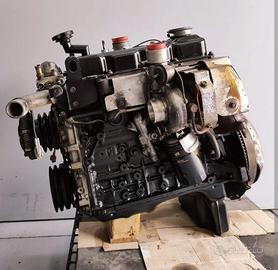 motore Nissan  TD25  turbo diesel 2.5 cc 76 kw
