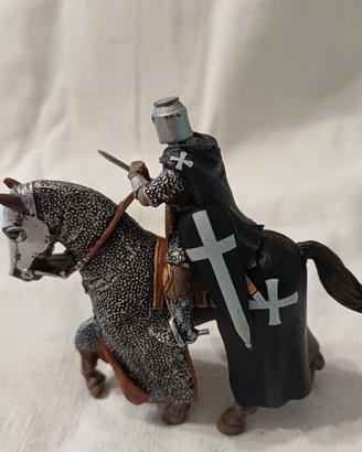 Cavaliere soldatino in piombo