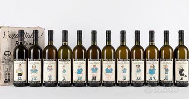 Collezione bottiglie con etichette di Forattini