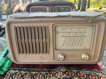 Radio antica CGE MOD.1535