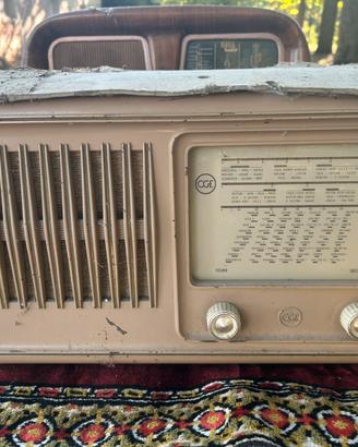Radio antica CGE MOD.1535