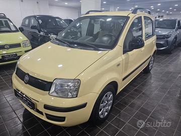 NUOVA FIAT PANDA EMOTION 1.2 BENZ 60CV - AUTO COME