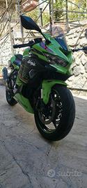 Moto kawasaki 