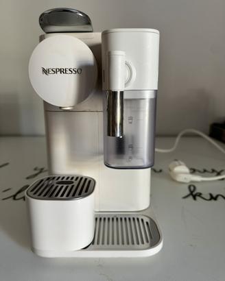 Nespresso De longhi lattissima one