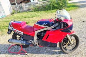 Suzuki  gsx-r 1100 1986