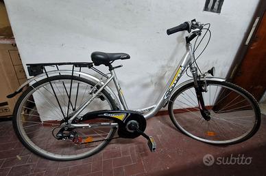 Bicicletta  da  donna  marca Coppi, misura 28.