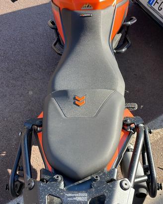 Sella KTM 390 adv power prts