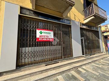 NEGOZIO A CIRIÈ