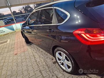 BMW 218 AT SOLO 110000 KM