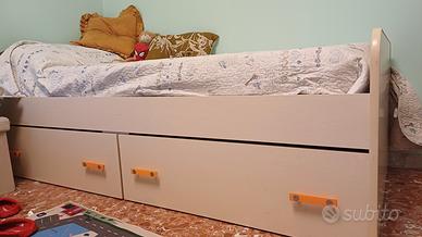 letto singolo usato legno chiaro 