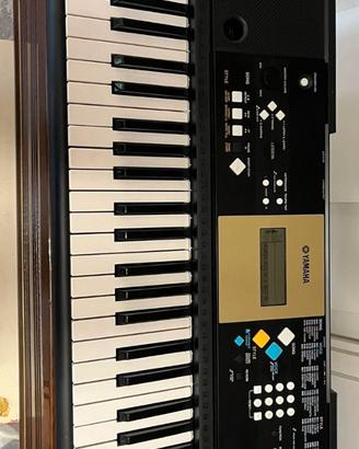 Tastiera Yamaha YPT-220 + Supporto e Accessori