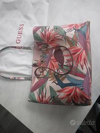 Borsa Guess stampa tropicale usata