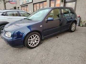 VOLKSWAGEN Golf 1.6 16V cat 5 porte Highline EUR