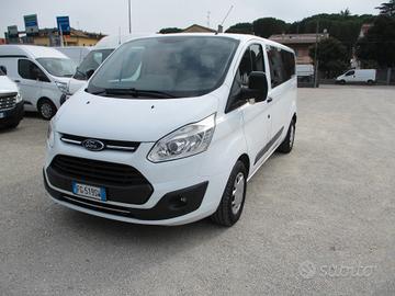 Ford Transit Custom pulmino 9 posti passo lungo