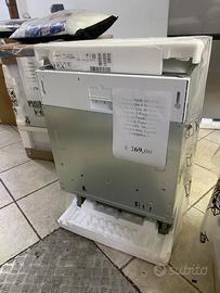 Lavastoaviglie incasso INDESIT