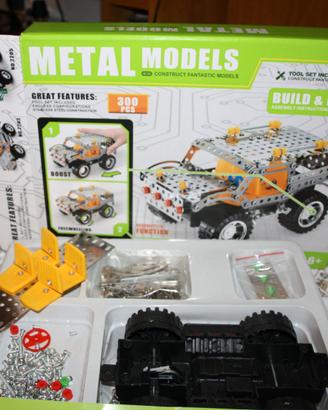 Macchina metal models