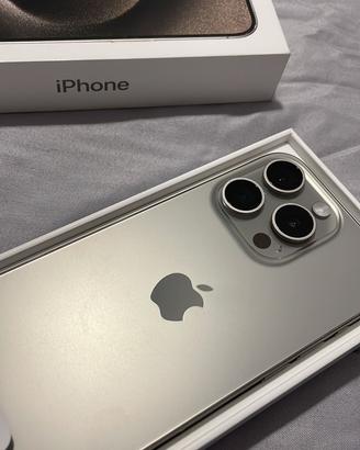 iPhone 15 Pro Titanio Naturale