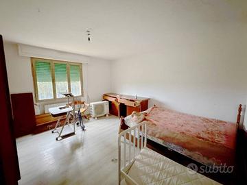 Villa di 240 m² con più di 5 locali a Pisa