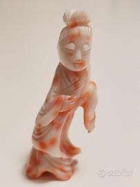 Statuina in corallo rosa 