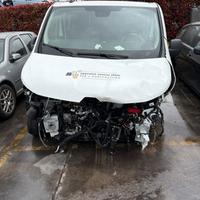 Renault Trafic del 2023 per ricambi