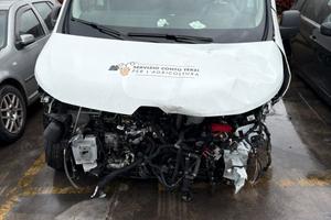 Renault Trafic del 2023 per ricambi