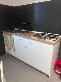 Cucina semplice