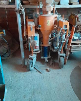 macchina intonacatrice professionale