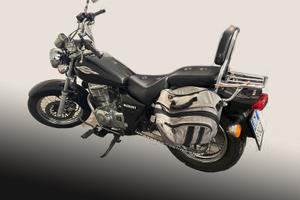 Moto Suzuki GZ Marauder 250