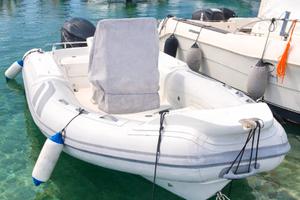 Gommone Colbac Marine ( leggermente trattabile )