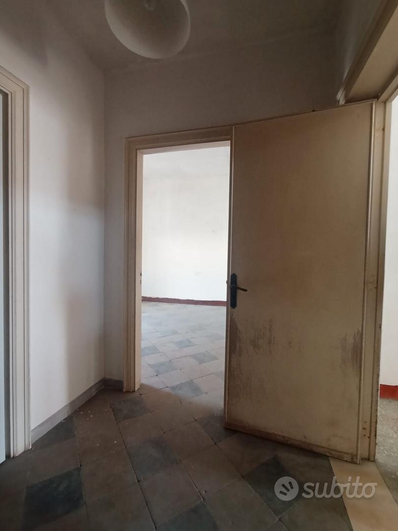 Appartamento primo piano con terrazzino - Vista 3