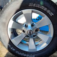 Cerchi e gomme per fuoristrada 