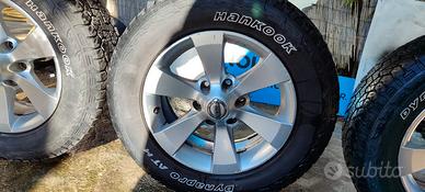 Cerchi e gomme per fuoristrada 